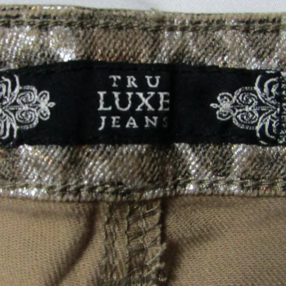 Woman's | Tru Luxe Jeans | Leopard Print | Straight Leg | Size 26 - Picture 6 of 7